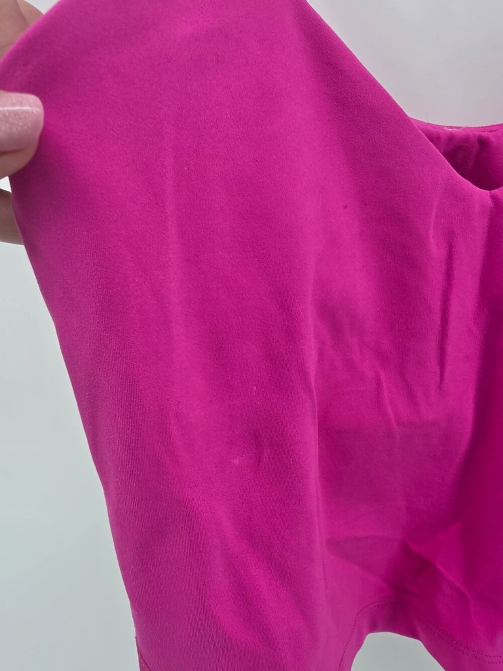 Lululemon Pink Magenta V-Neck Crop Tank Sports Bra Womens Medium - Picture 2 of 10
